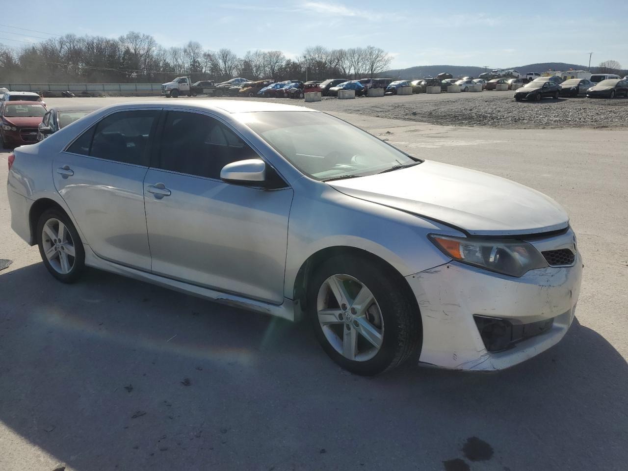 2014 TOYOTA CAMRY L - Image 4