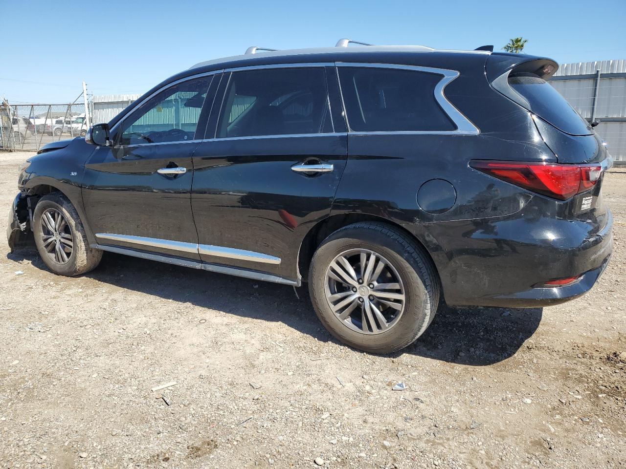 2019 INFINITI QX60 LUXE - Фото 2