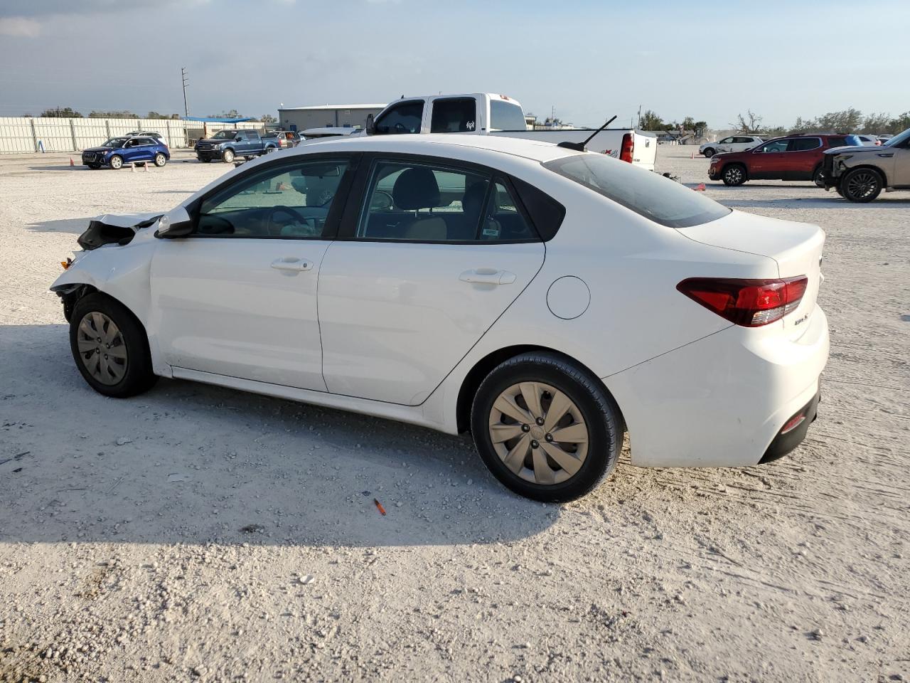 2020 KIA RIO LX - Фото 2