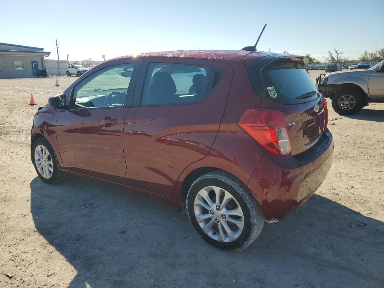 2022 CHEVROLET SPARK 1LT - Фото 2