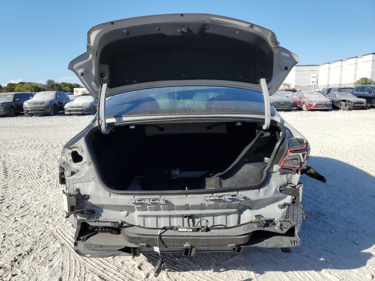 2021 KIA K5 GT LINE - Image 6