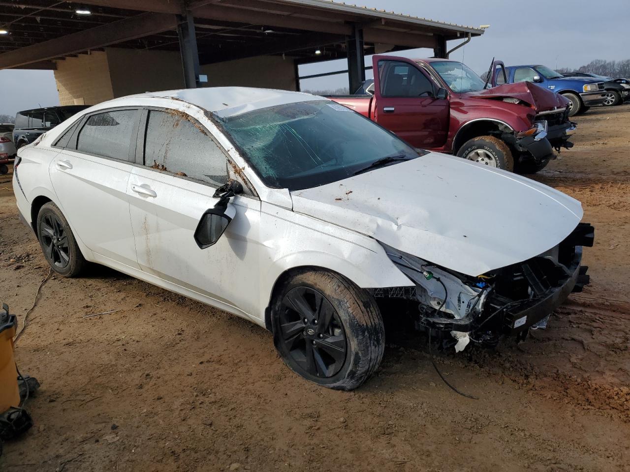 2022 HYUNDAI ELANTRA SE - Фото 4