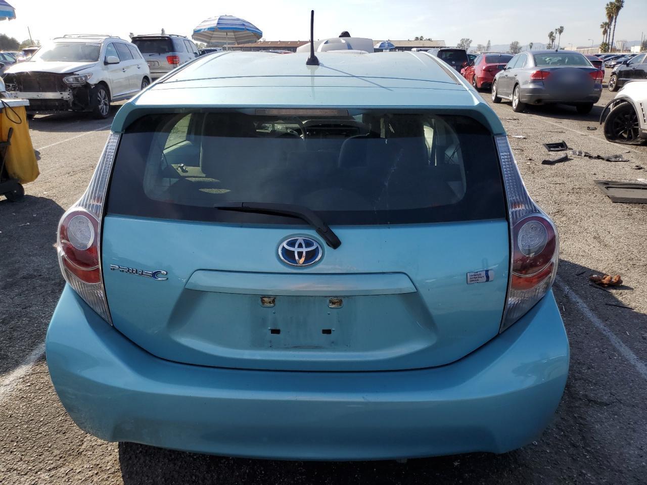 2013 TOYOTA PRIUS C - Фото 6