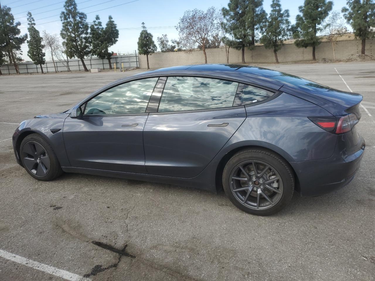 2022 TESLA MODEL 3 - Image 2