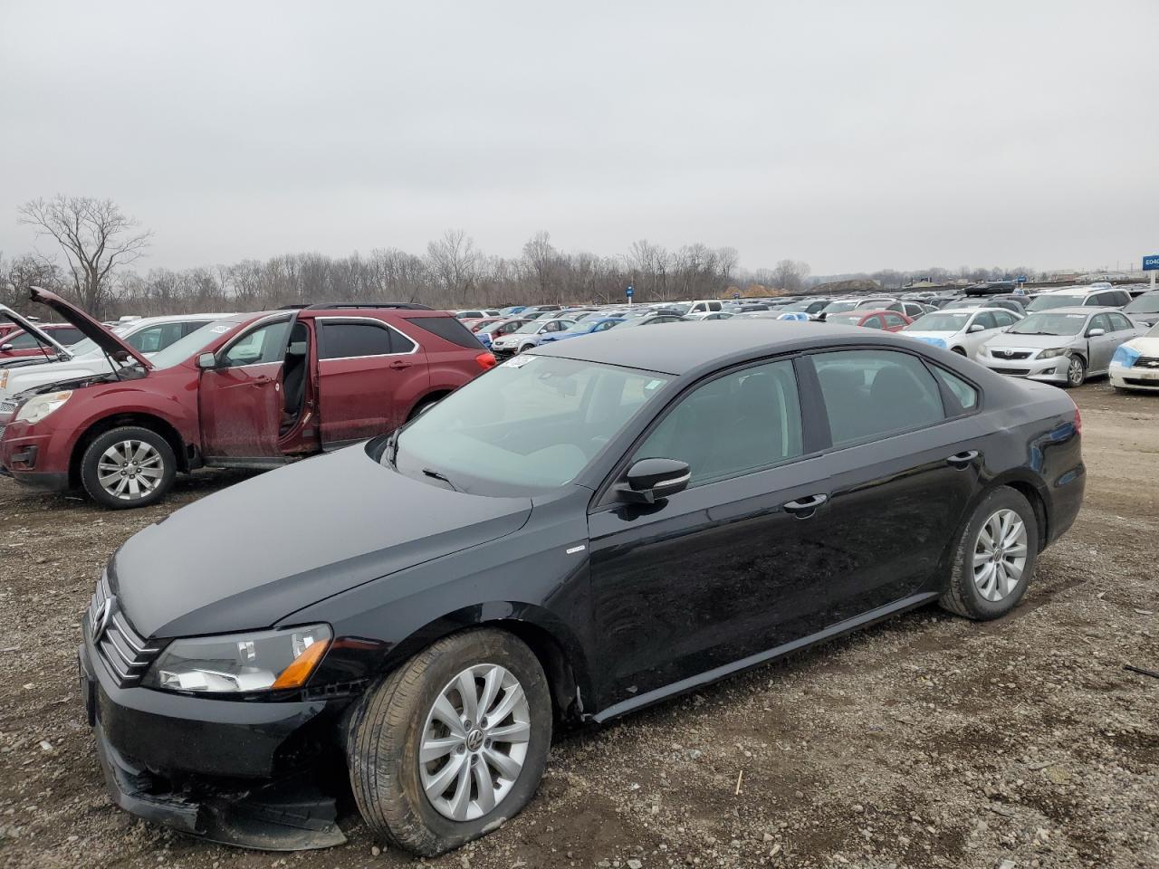 2015 VOLKSWAGEN PASSAT S