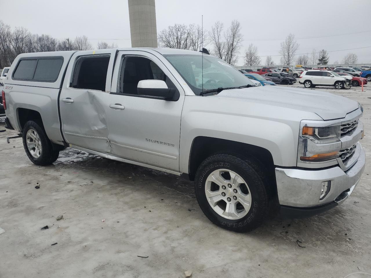 2017 CHEVROLET SILVERADO - Image 4