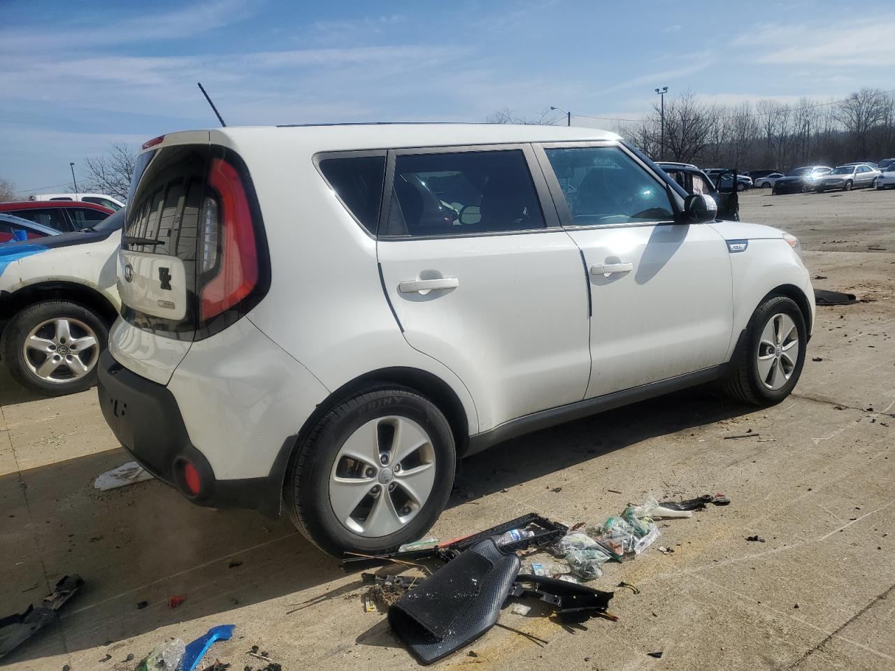 2014 KIA SOUL + - Image 3