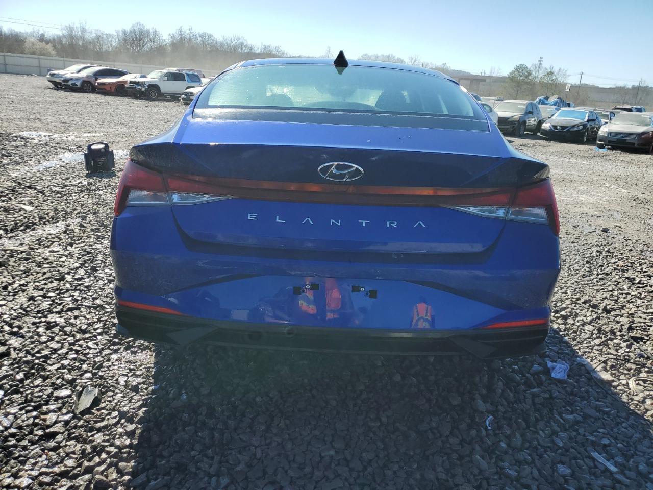 2022 HYUNDAI ELANTRA SE - Фото 6