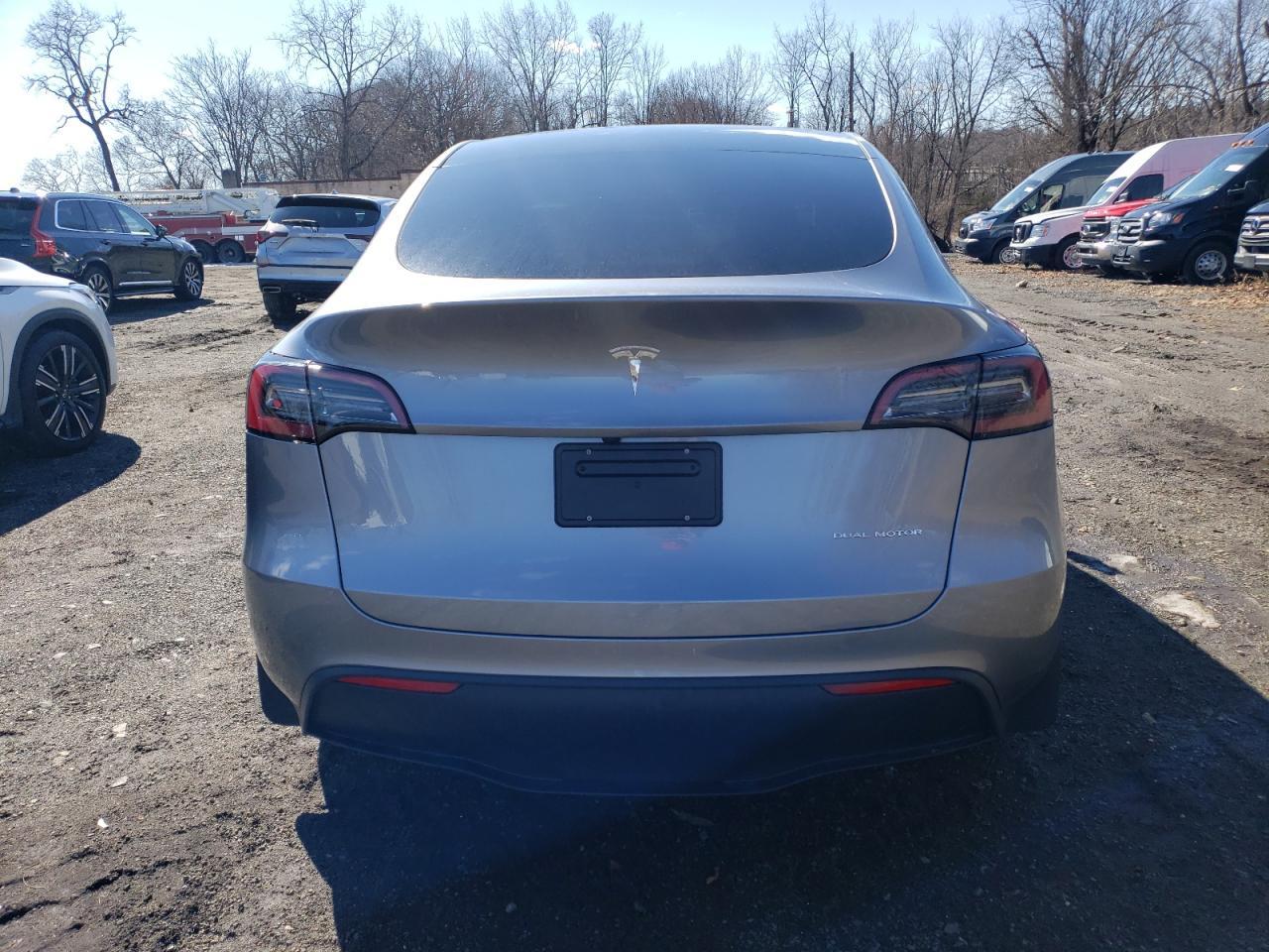 2024 TESLA MODEL Y - Image 6