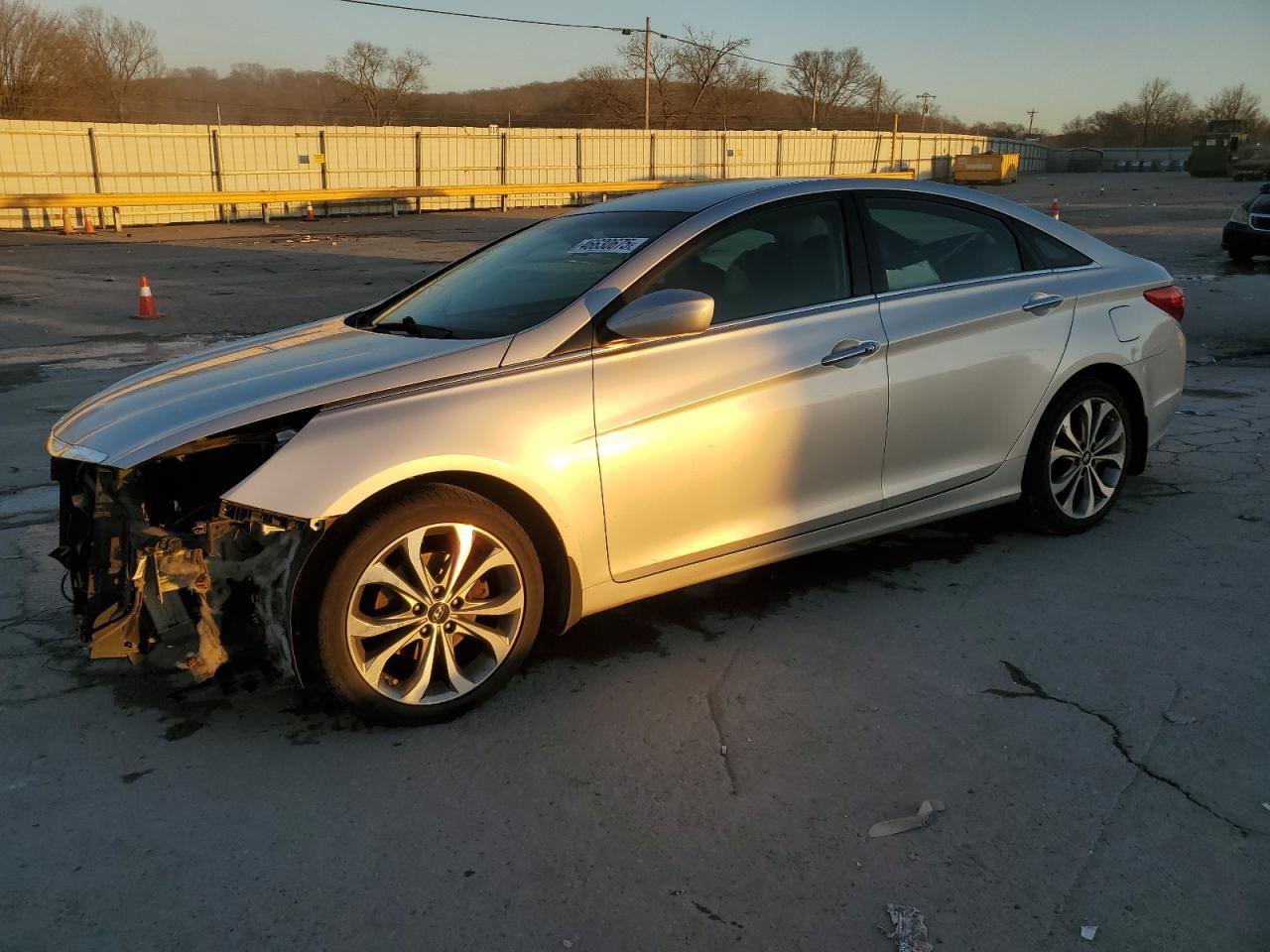 2013 HYUNDAI SONATA SE