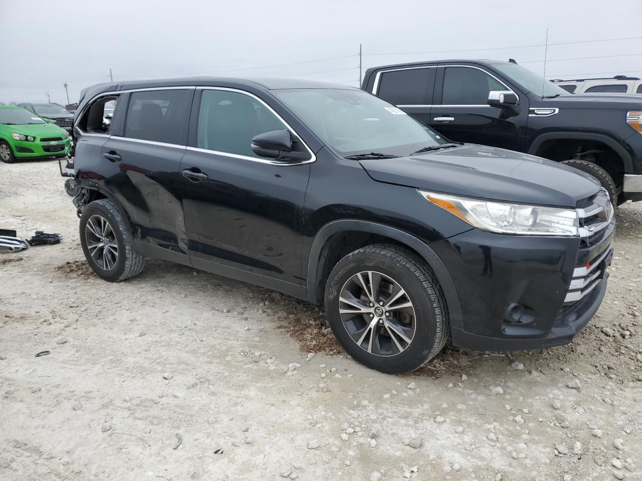 2019 TOYOTA HIGHLANDER - Фото 4