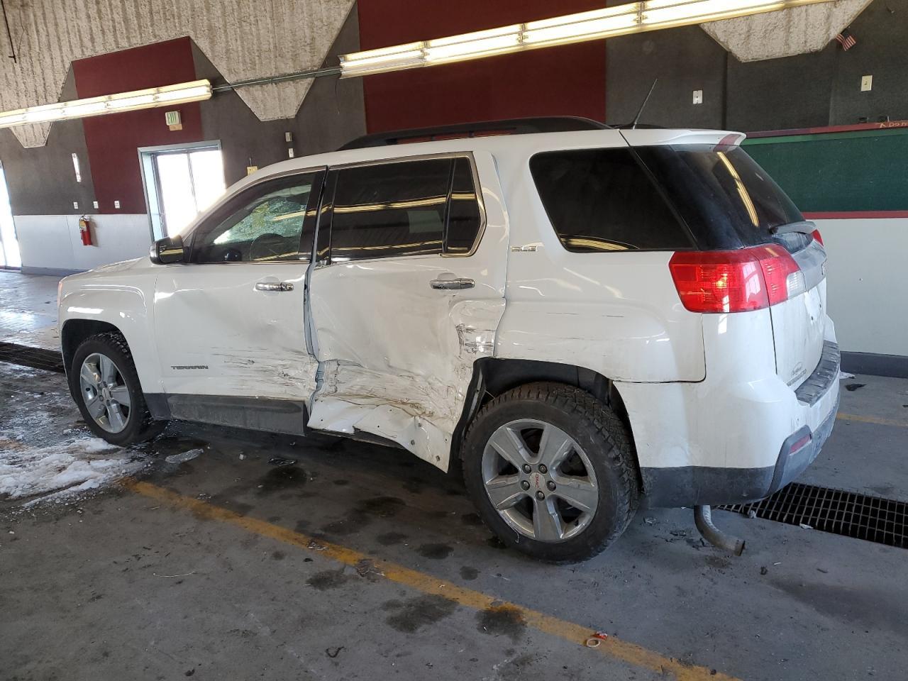 2014 GMC TERRAIN SL - Image 2