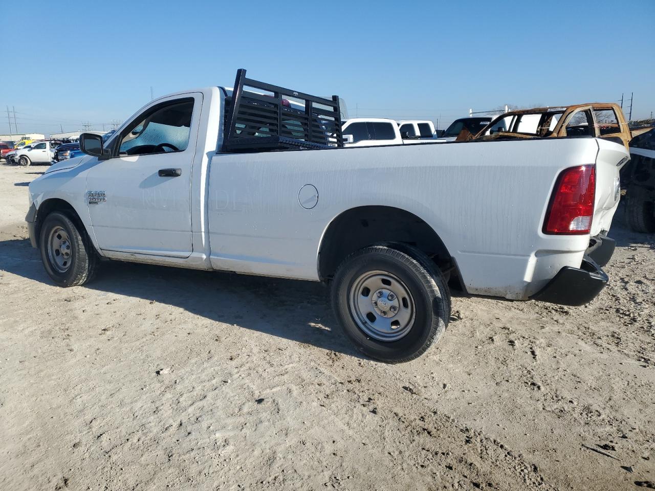 2019 RAM 1500 CLASS - Фото 2