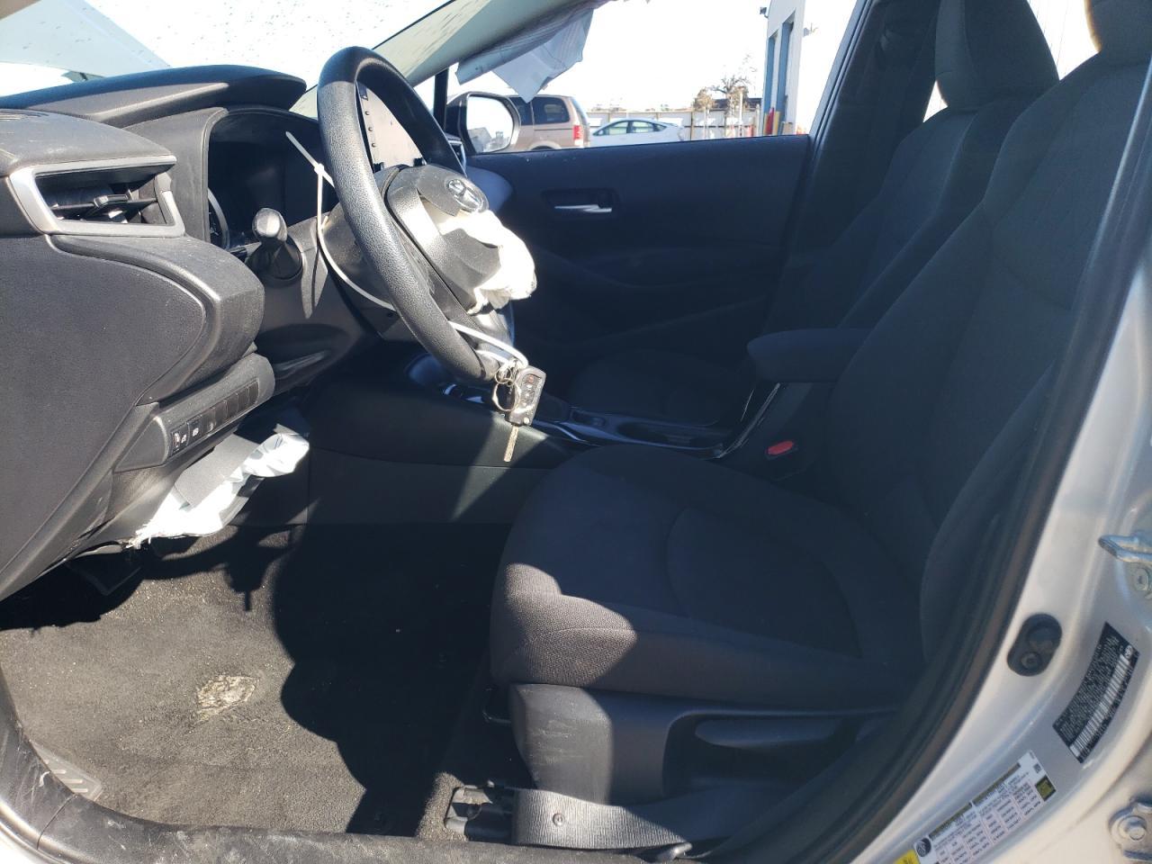 2021 TOYOTA COROLLA LE - Фото 7