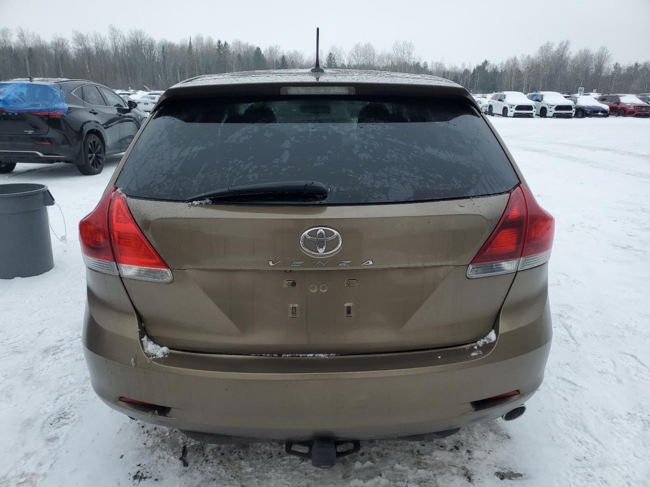 2013 TOYOTA VENZA LE - Image 6