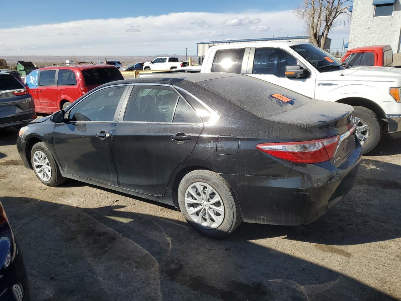 2016 TOYOTA CAMRY LE - Image 2