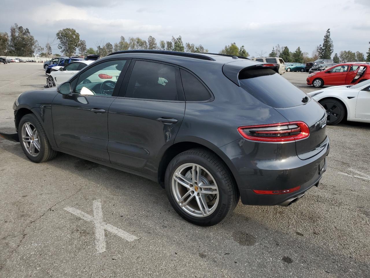 2018 PORSCHE MACAN S - Image 2