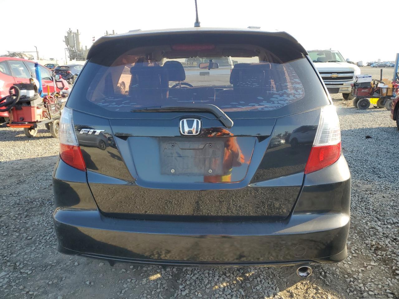 2011 HONDA FIT SPORT - Image 6