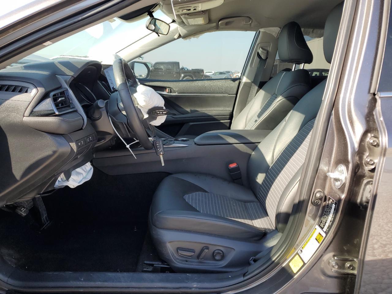 2021 TOYOTA CAMRY SE - Image 7