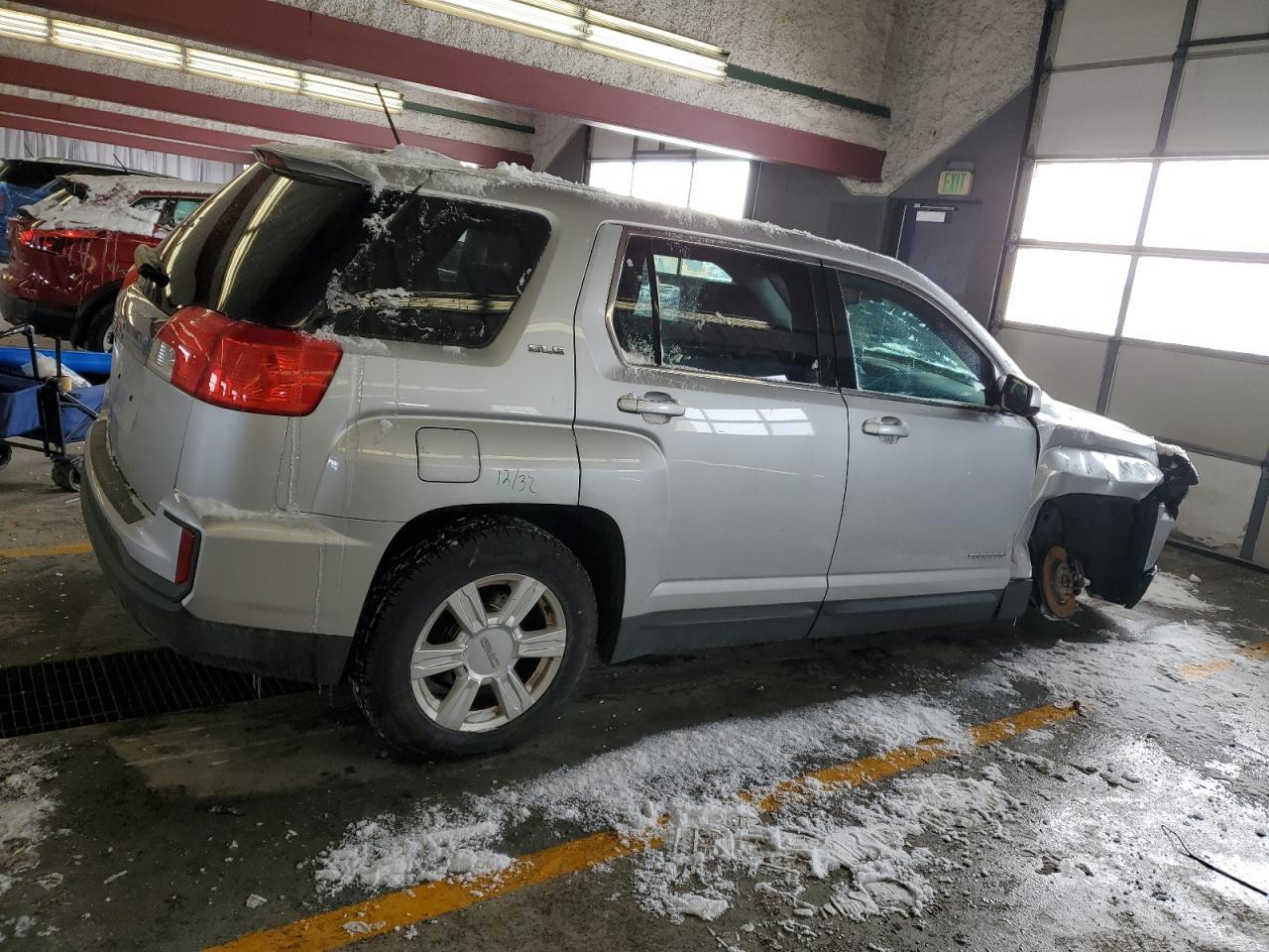 2016 GMC TERRAIN SL - Image 3