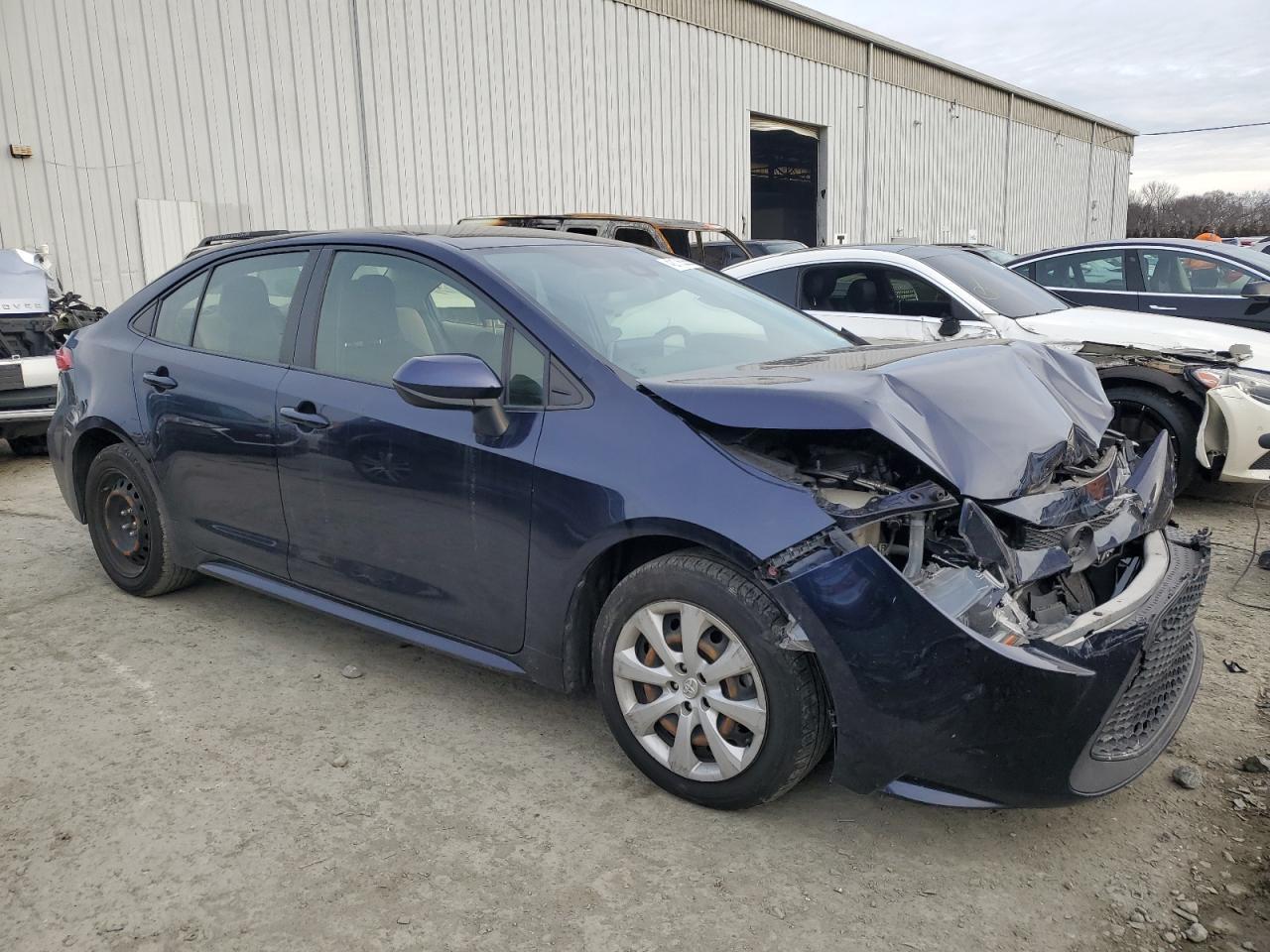 2021 TOYOTA COROLLA LE - Фото 4