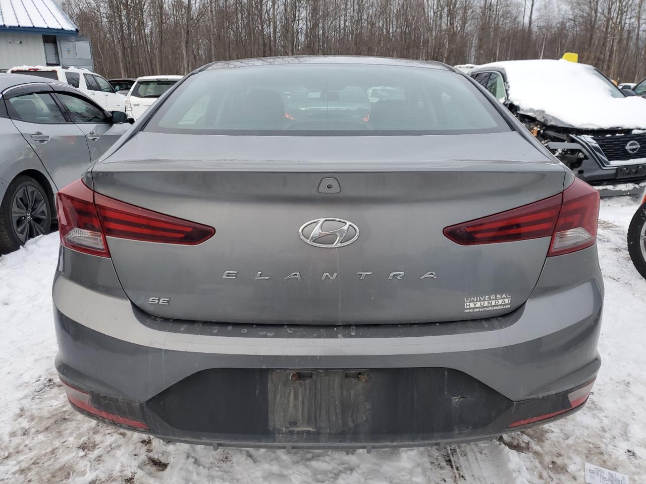 2019 HYUNDAI ELANTRA SE - Фото 6