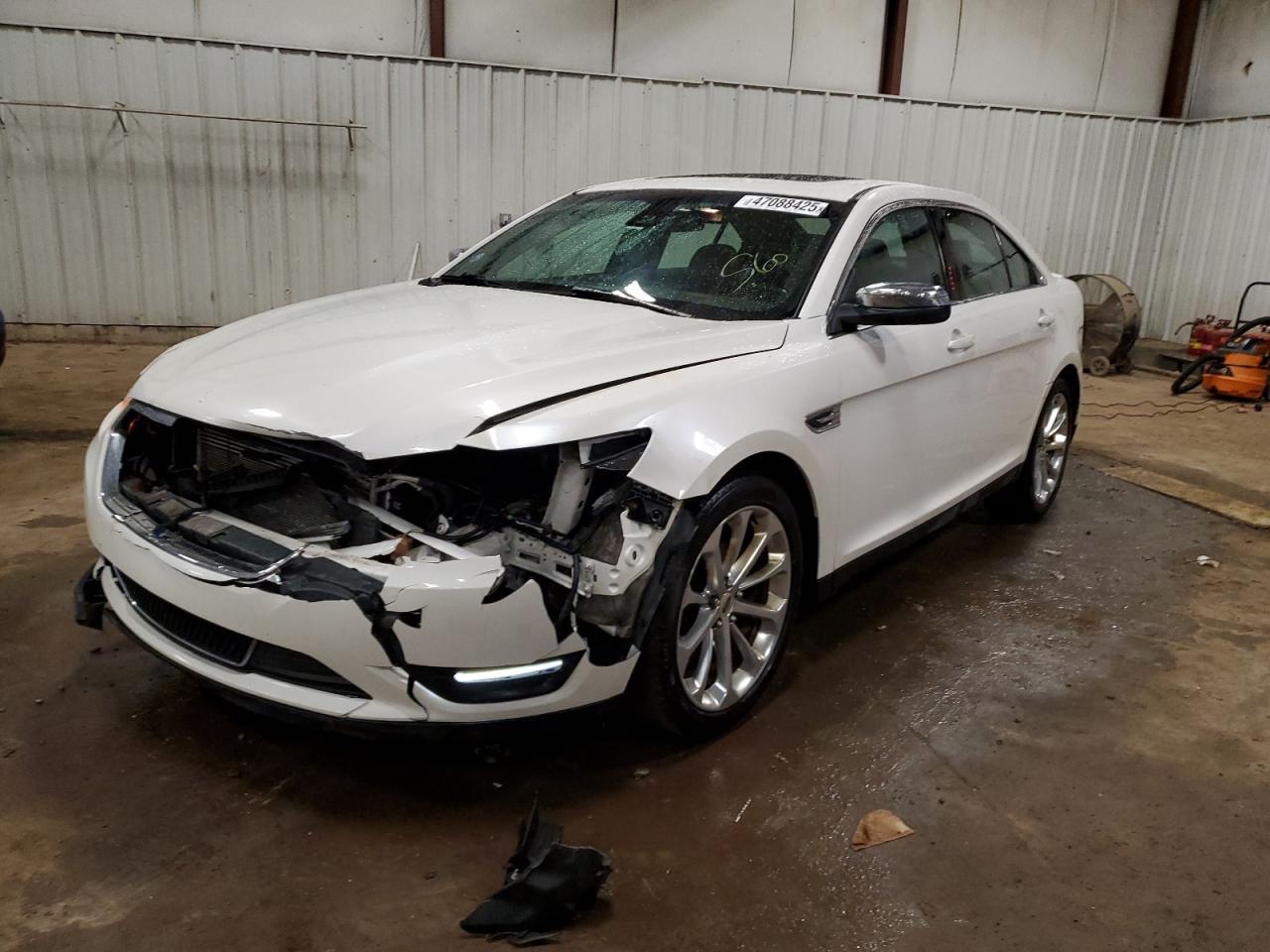 2018 FORD TAURUS LIM