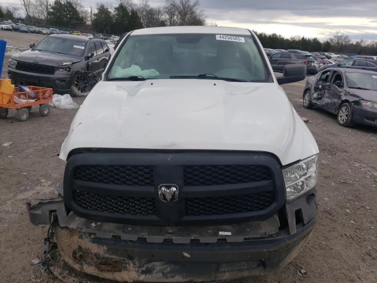2019 RAM 1500 CLASS - Фото 5