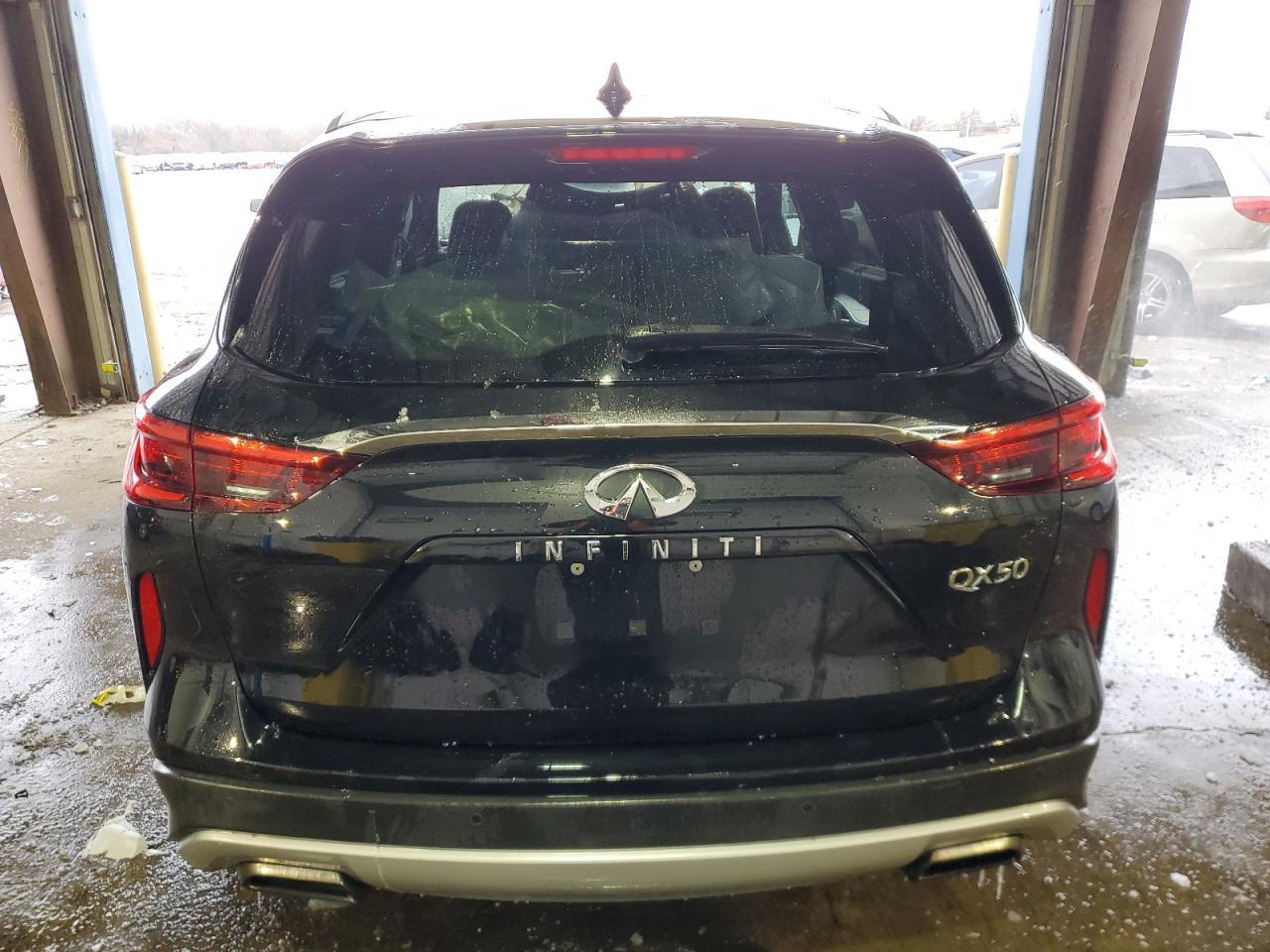 2019 INFINITI QX50 ESSEN - Image 6