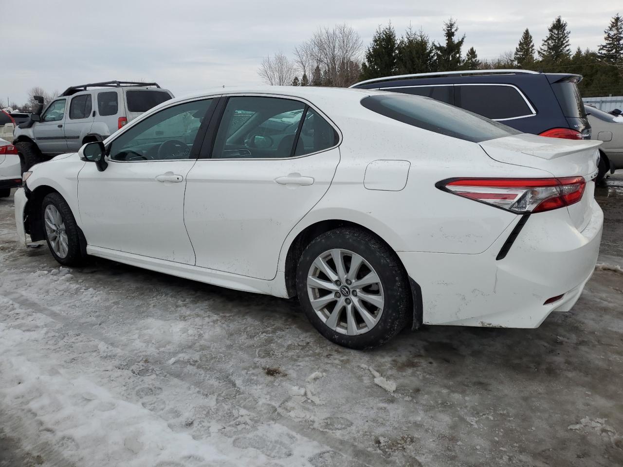 2018 TOYOTA CAMRY L - Фото 2