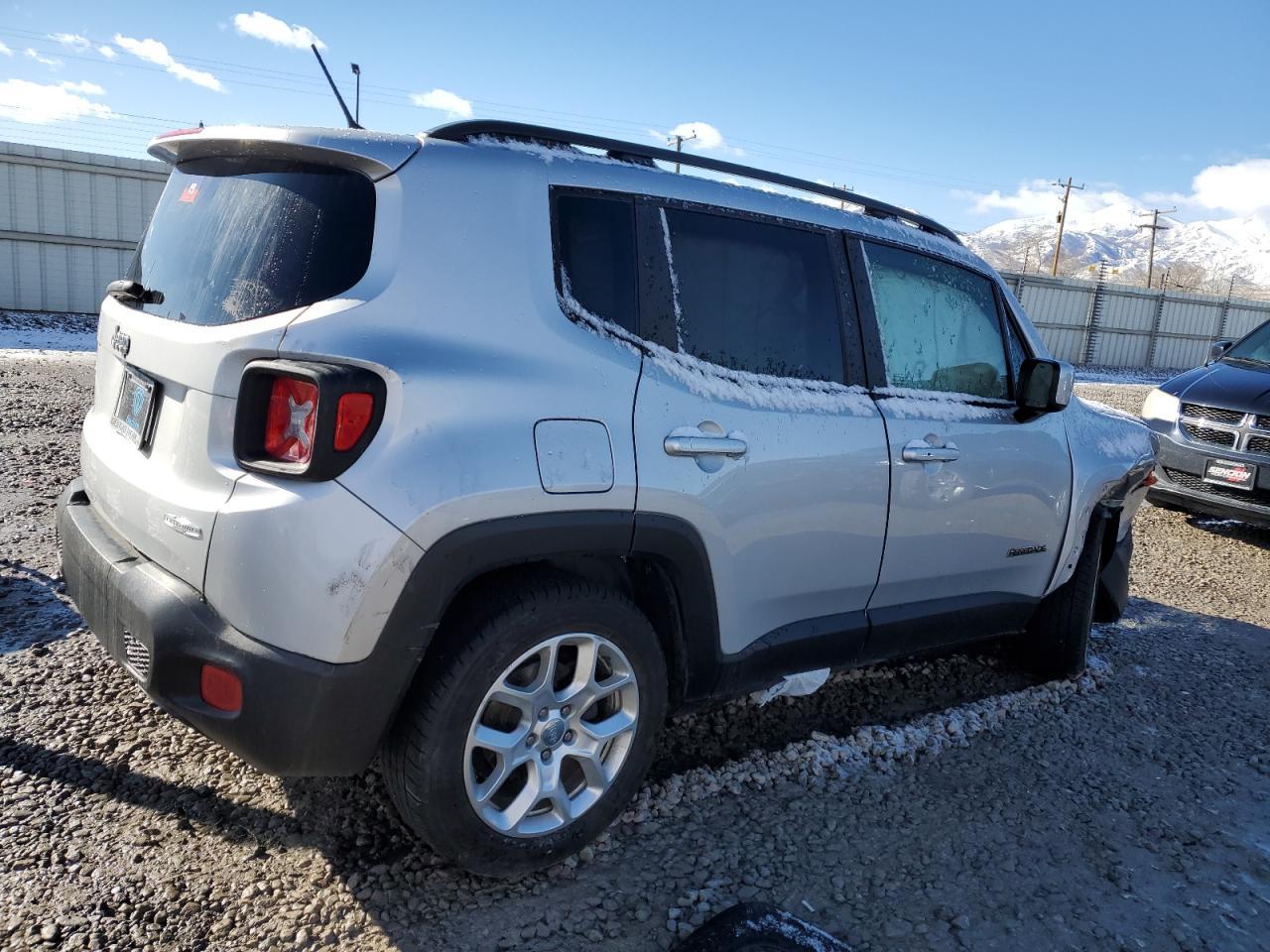 2017 JEEP RENEGADE L - Image 3