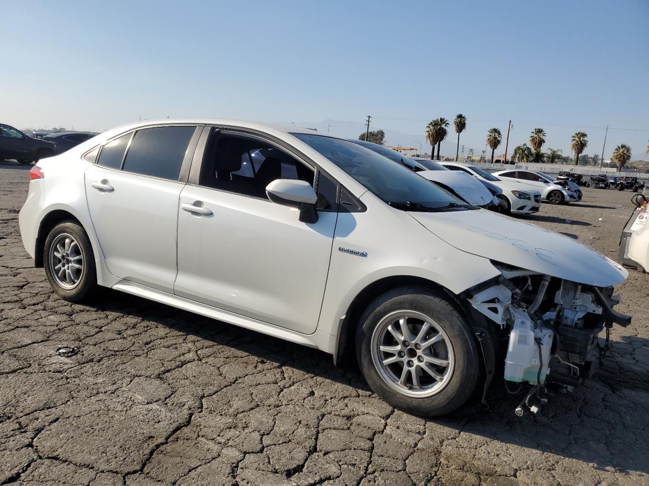 2021 TOYOTA COROLLA LE - Image 4