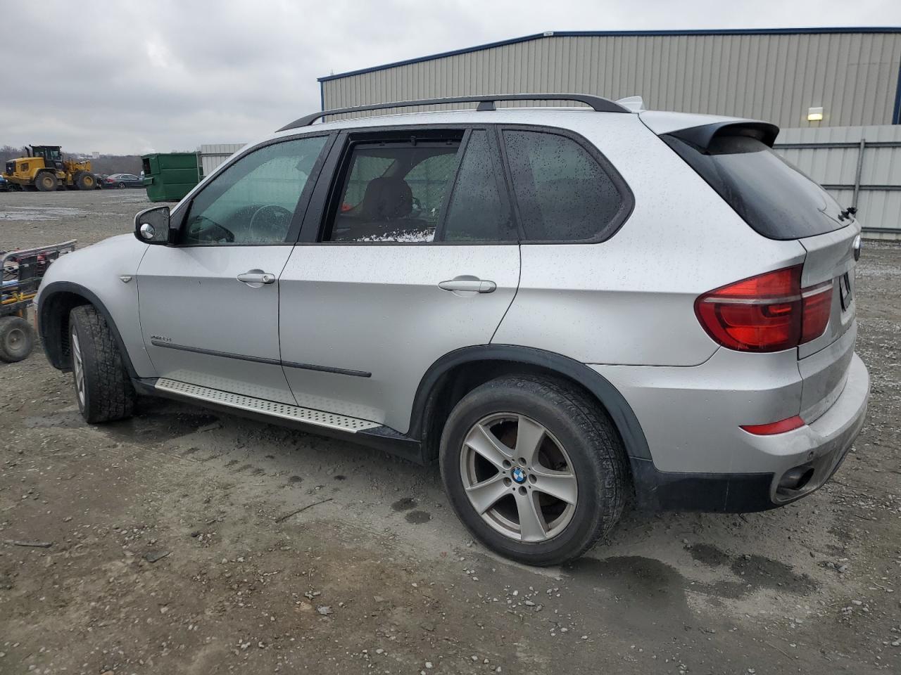 2012 BMW X5 XDRIVE3 - Фото 2