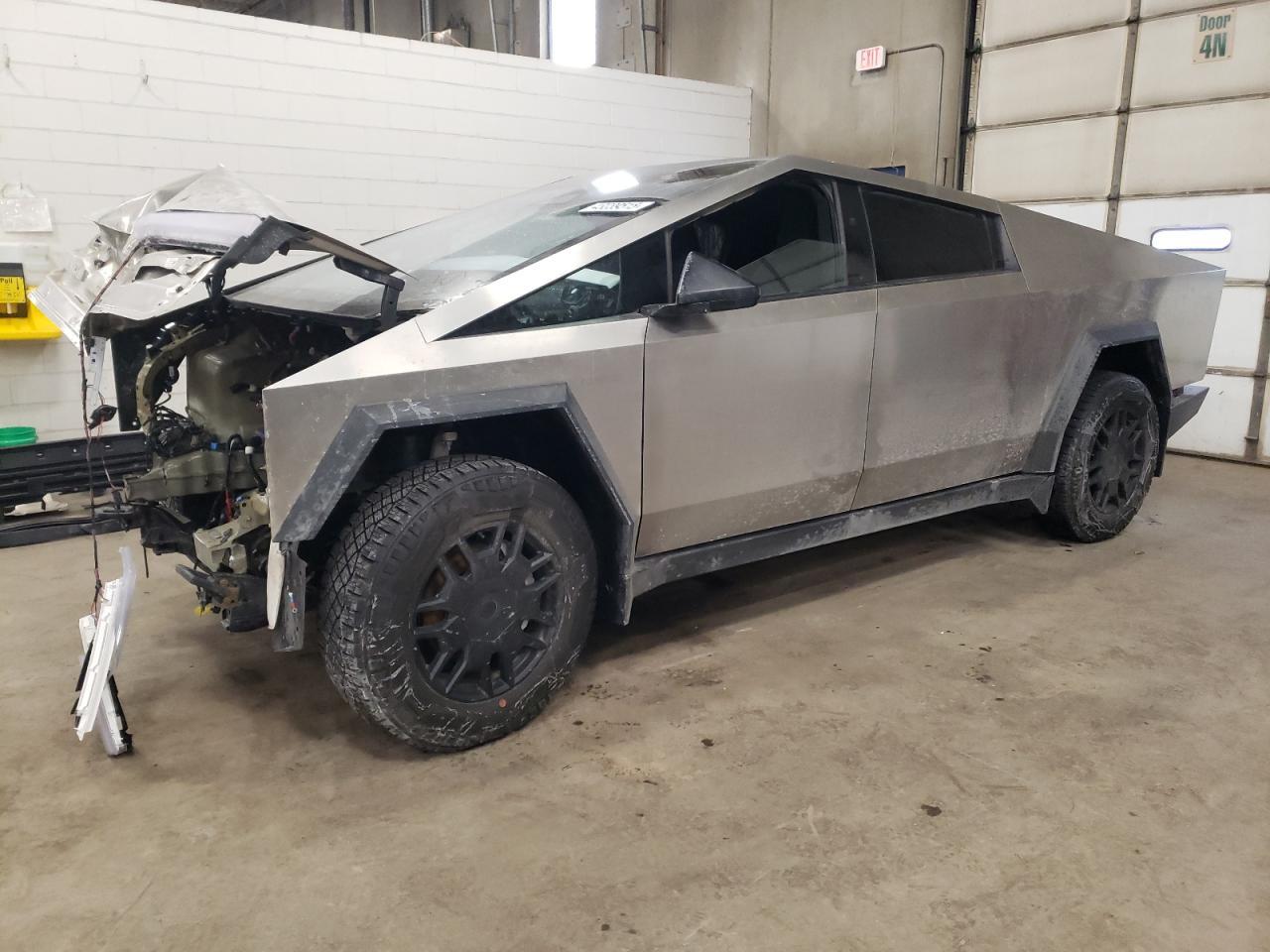 2024 TESLA CYBERTRUCK