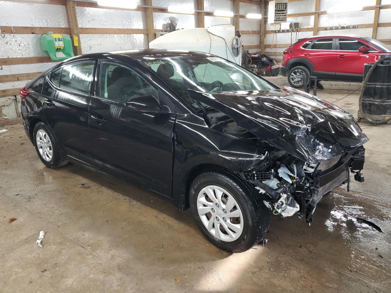2019 HYUNDAI ELANTRA SE - Фото 4