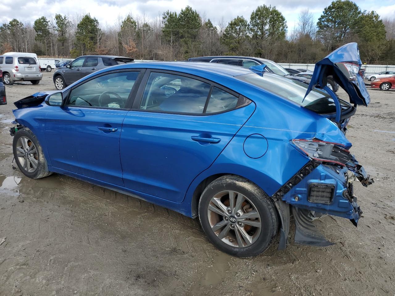 2018 HYUNDAI ELANTRA SE - Image 2