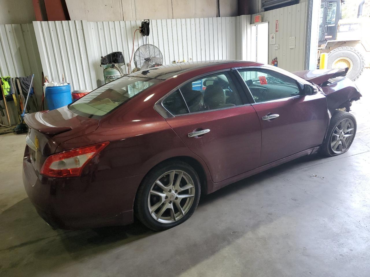 2011 NISSAN MAXIMA S - Image 3