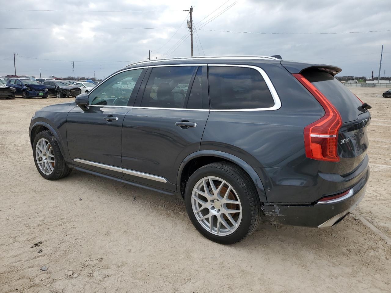 2016 VOLVO XC90 T6 - Image 2