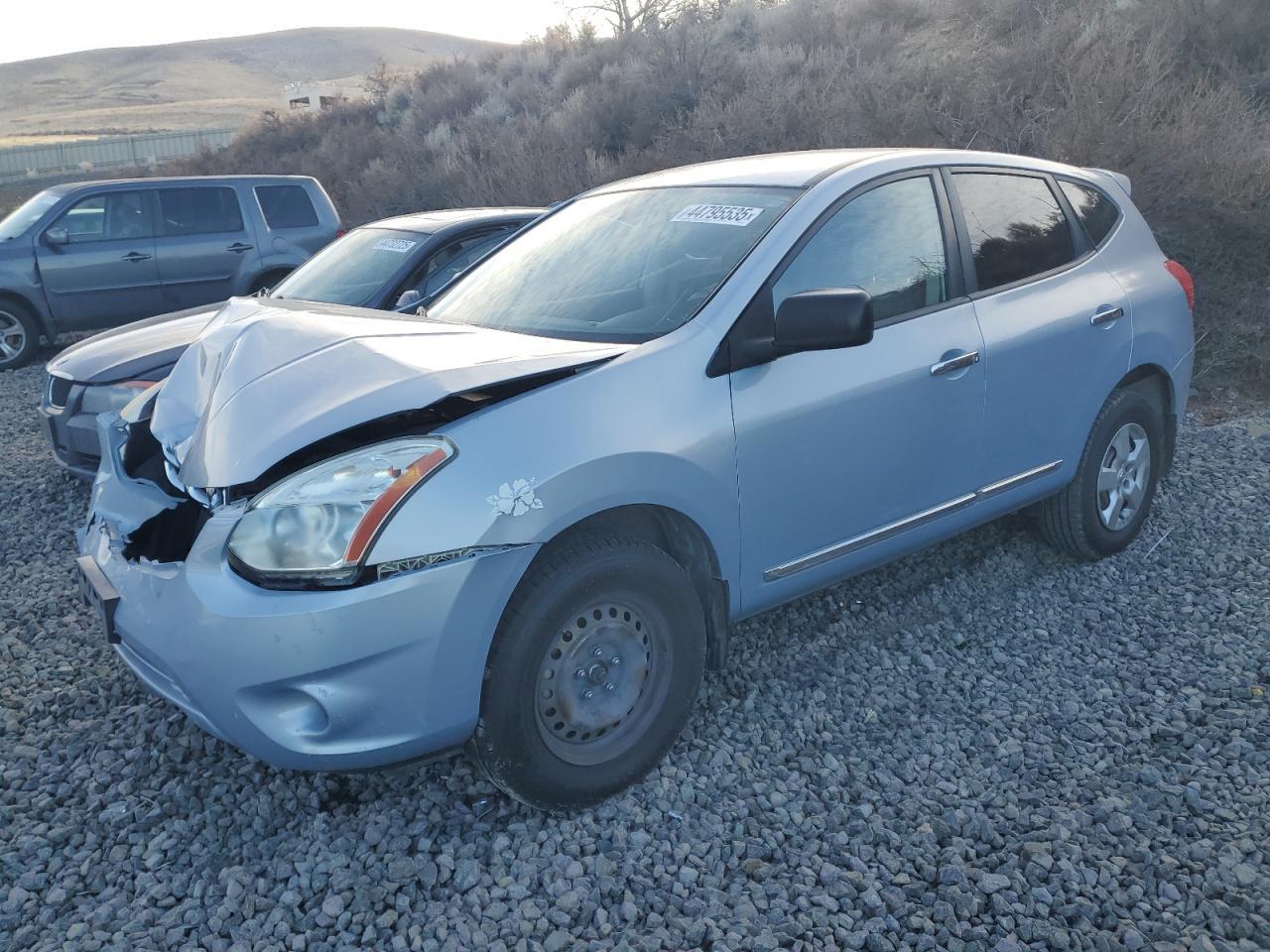 2013 NISSAN ROGUE S
