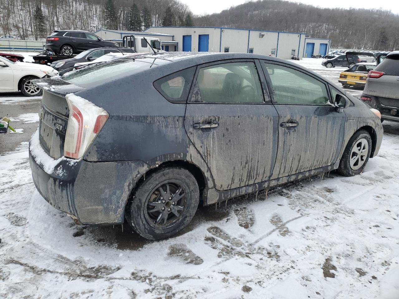 2013 TOYOTA PRIUS - Image 3