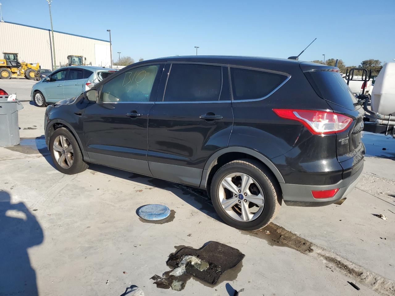 2015 FORD ESCAPE SE - Image 2