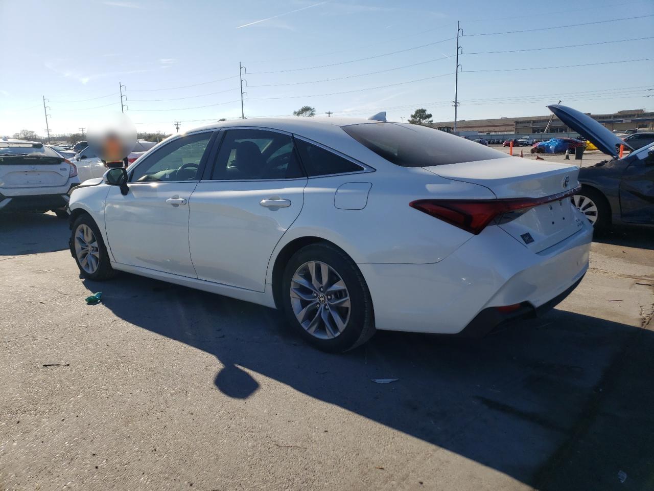 2022 TOYOTA AVALON XLE - Image 2