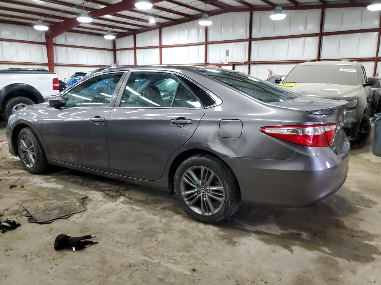 2017 TOYOTA CAMRY LE - Image 2