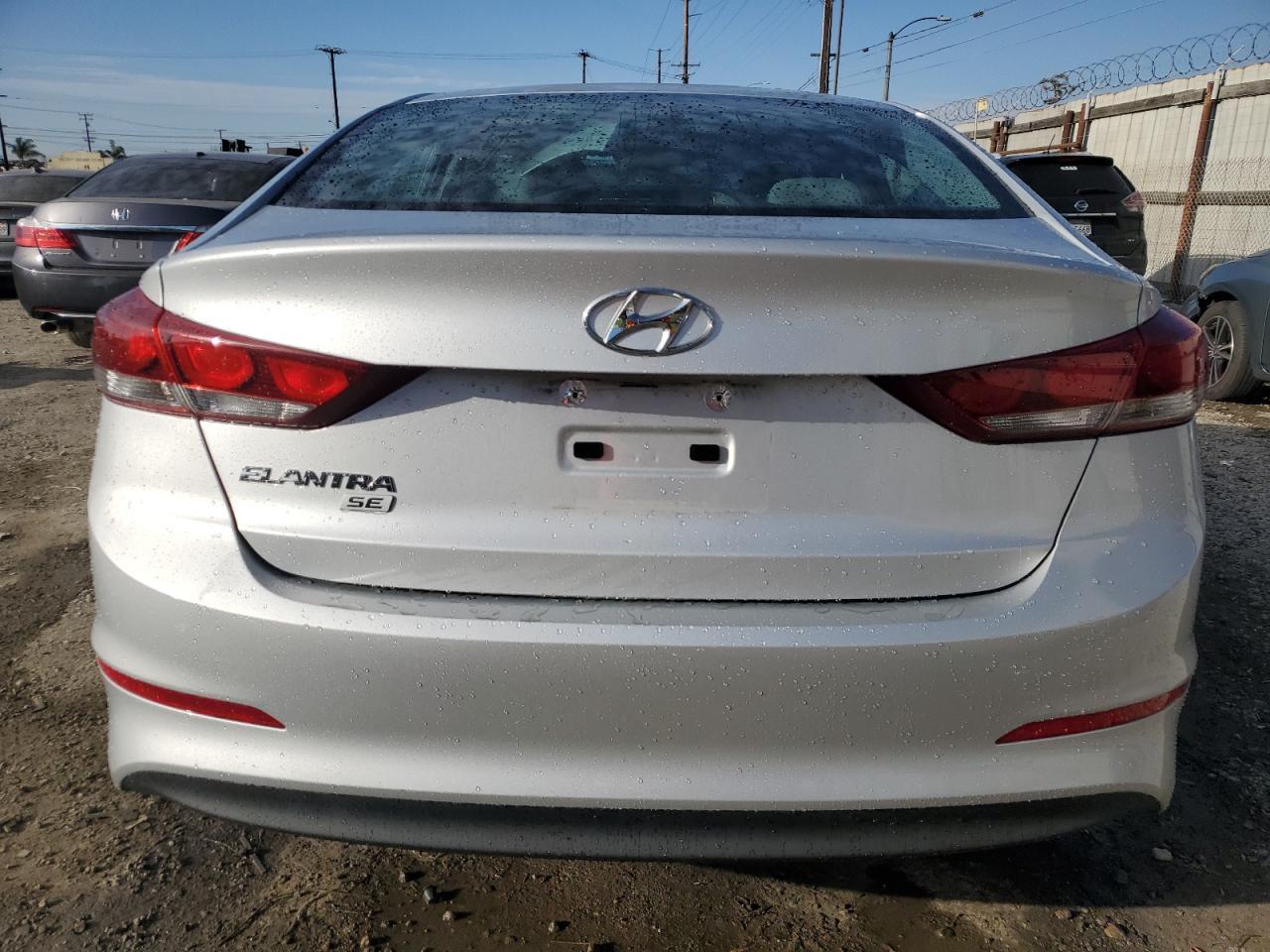 2018 HYUNDAI ELANTRA SE - Фото 6