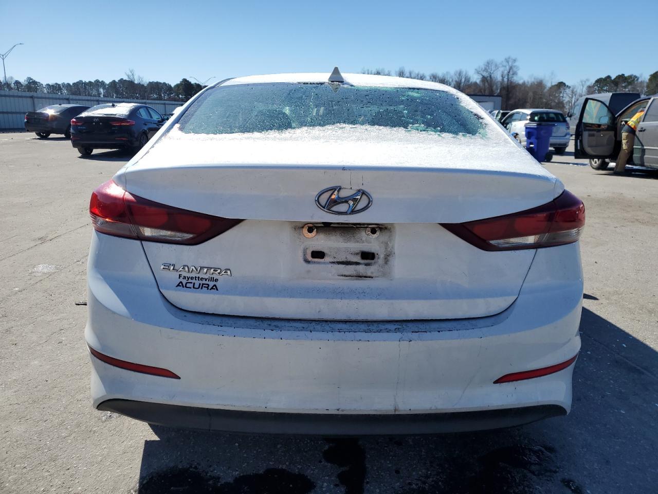 2018 HYUNDAI ELANTRA SE - Image 6