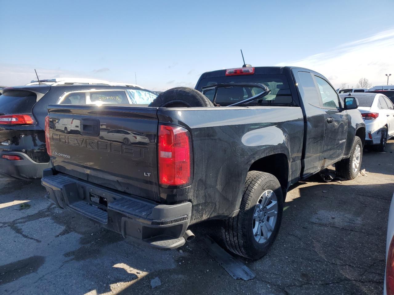 2022 CHEVROLET COLORADO L - Image 3