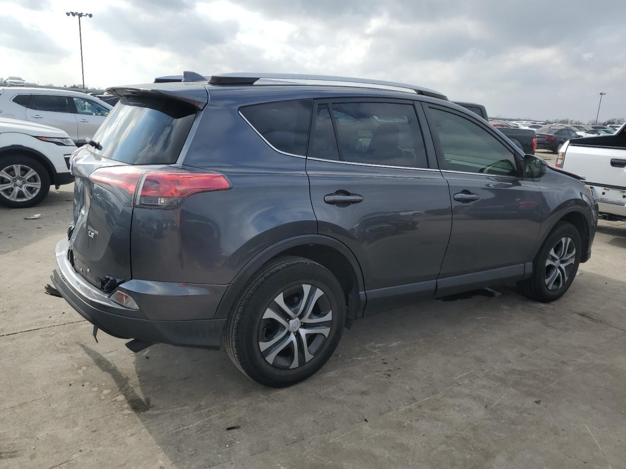 2018 TOYOTA RAV4 LE - Image 3