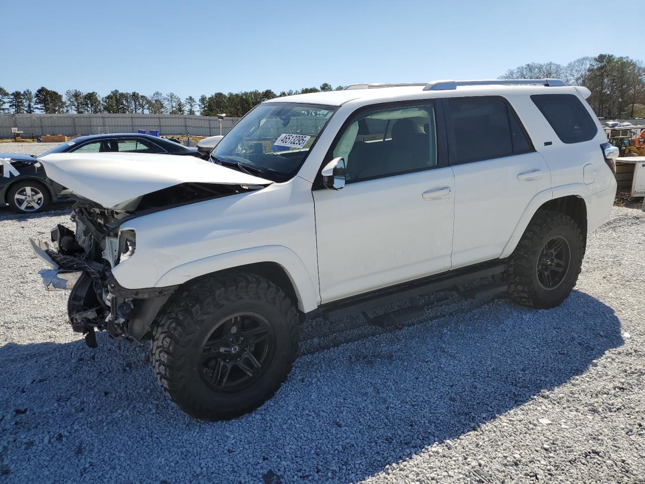 2017 TOYOTA 4RUNNER SR