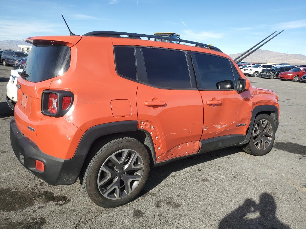 2017 JEEP RENEGADE L - Image 3