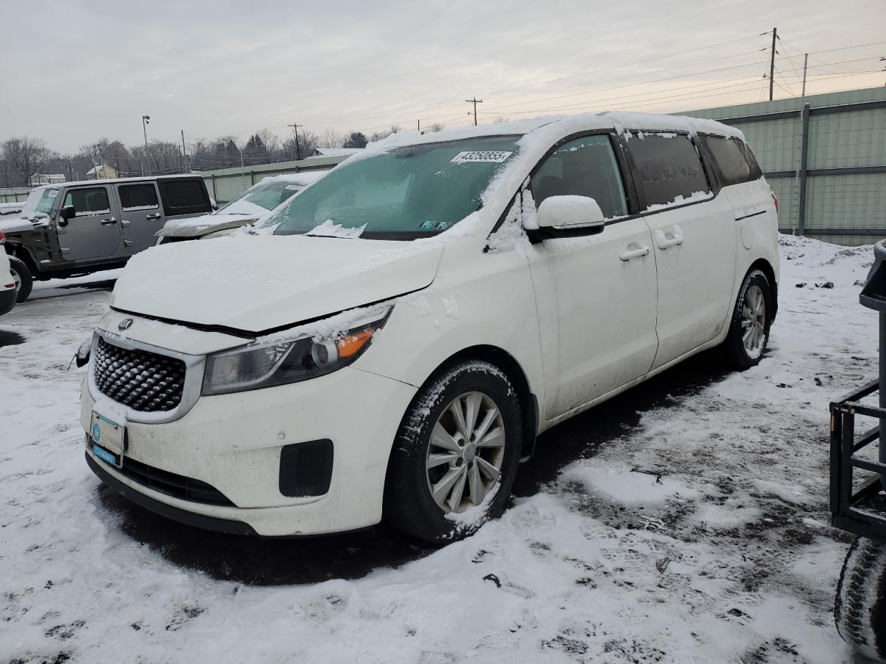 2016 KIA SEDONA LX